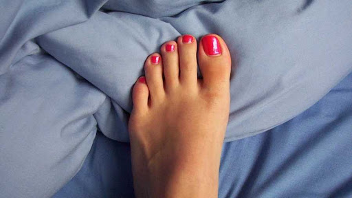 Can I Wear Nail Polish On My Toes During Surgery?
